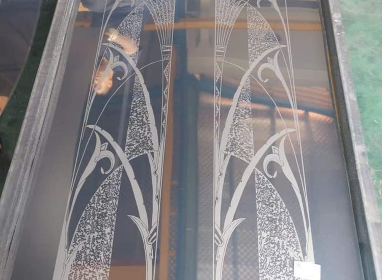 TẤM INOX HOA VĂN XẺ CÁNH QUẠT( TRẮNG- VÀNG)