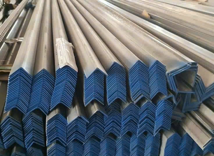 VÊ ĐÚC INOX 304: 20 x 20 x 3.0 x 6 M